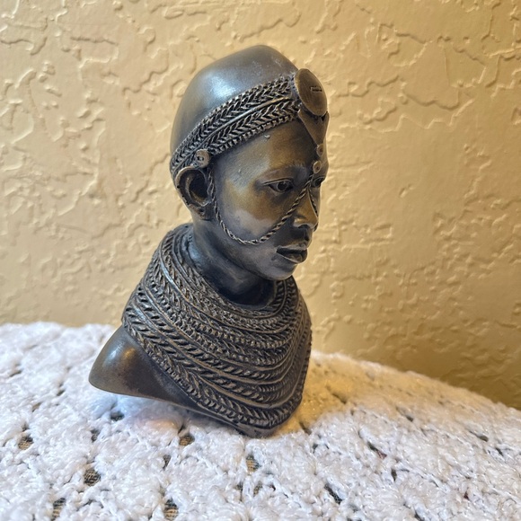 Young Maasai Brass Sculpture. (7" x 4" x 3") - Picture 3 of 5